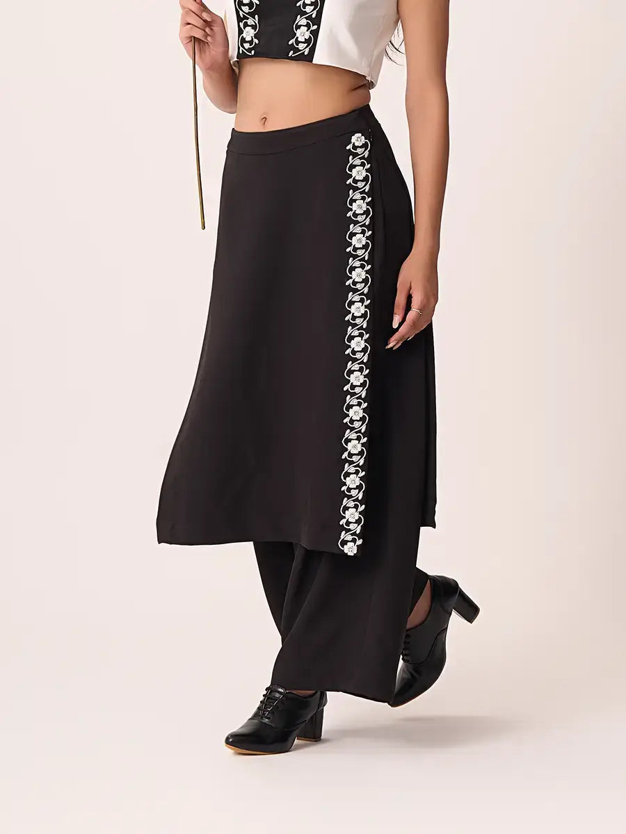 Embroided Flap Pant