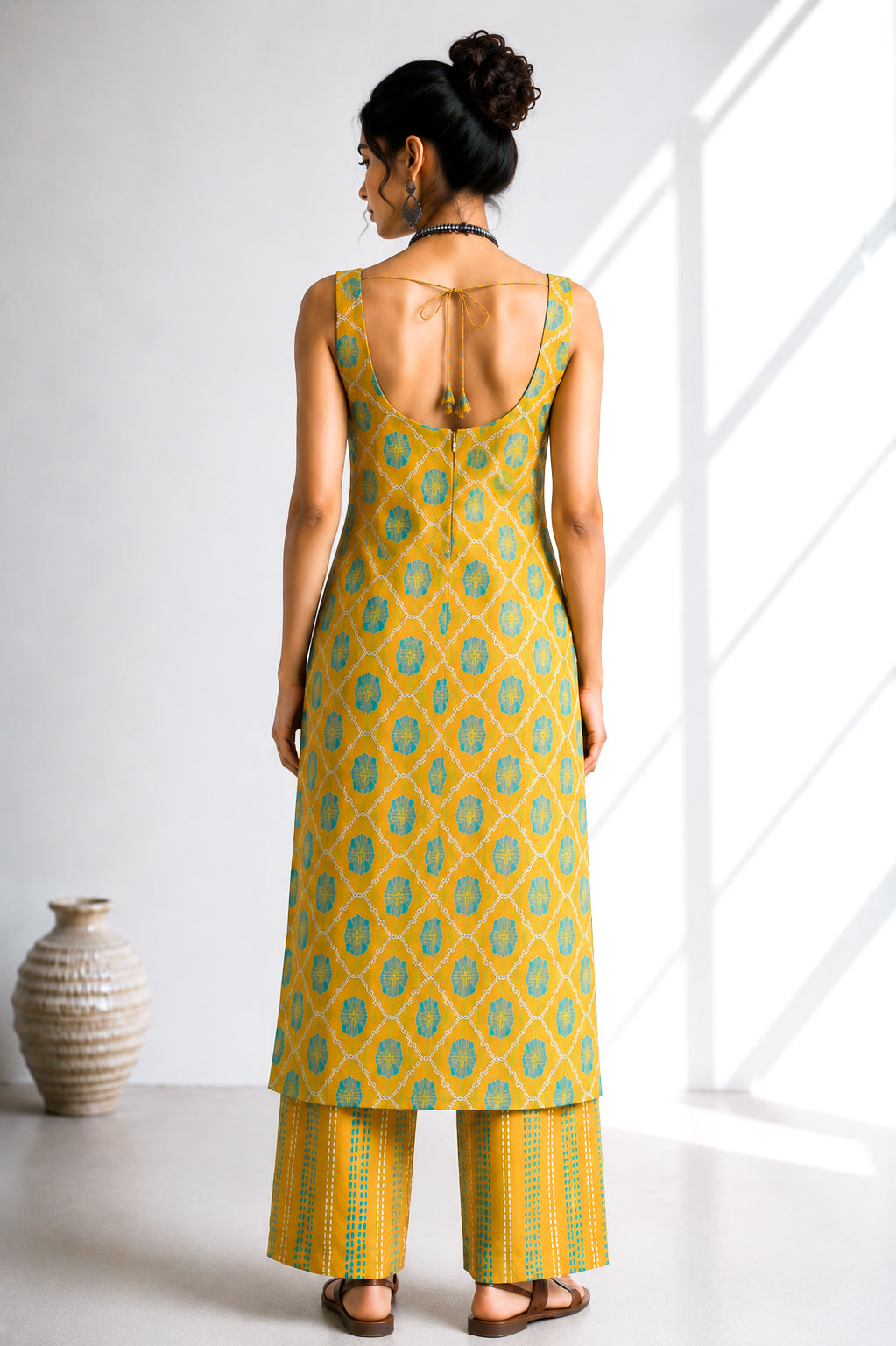 MUSTARD GREEN SLEEVELESS KURTA SET