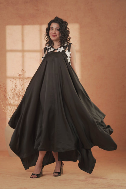 Blooming White & Black