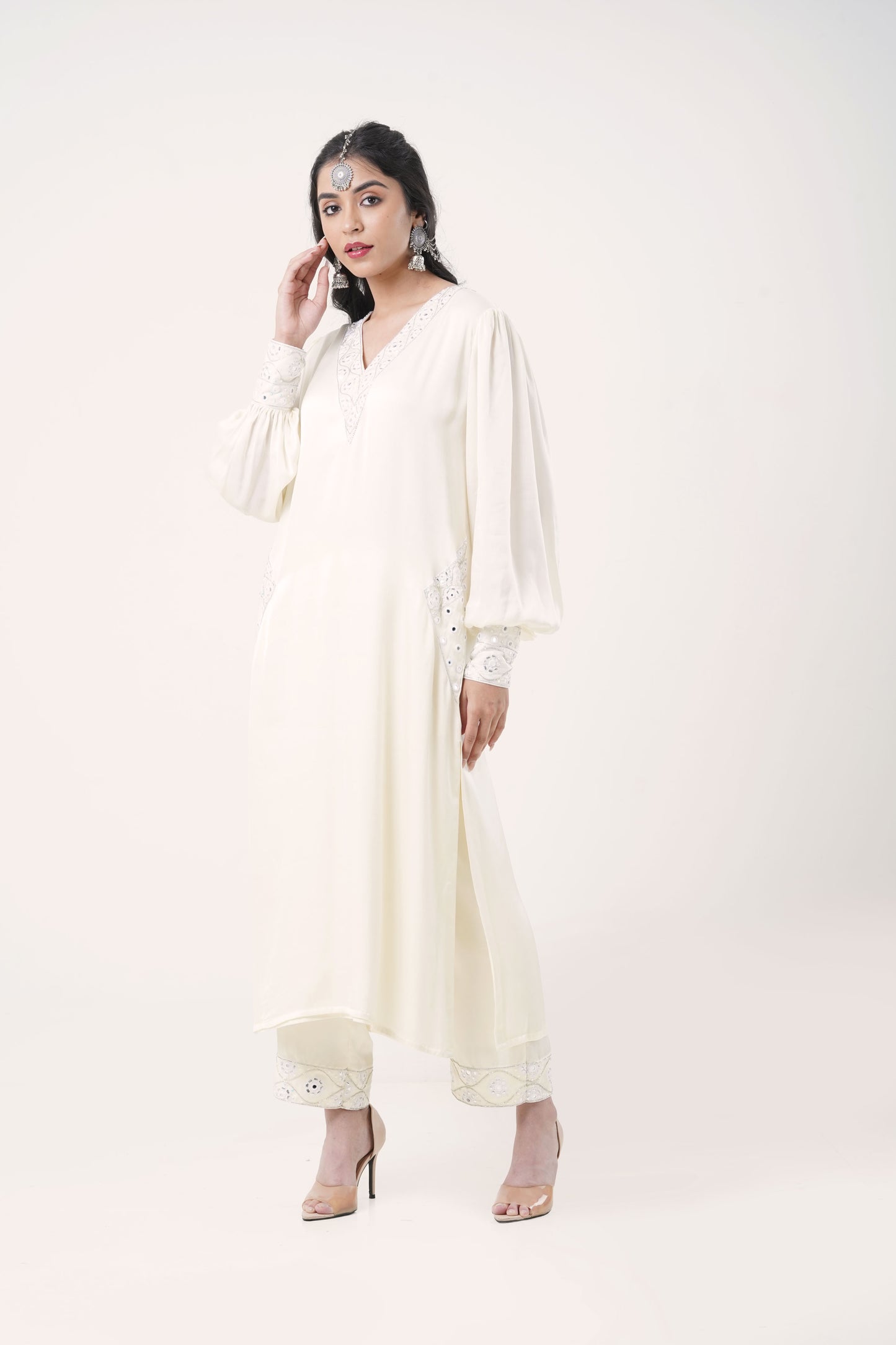 Lucknow Ivory Embroidered Kurta Set with Balloon Sleeves
