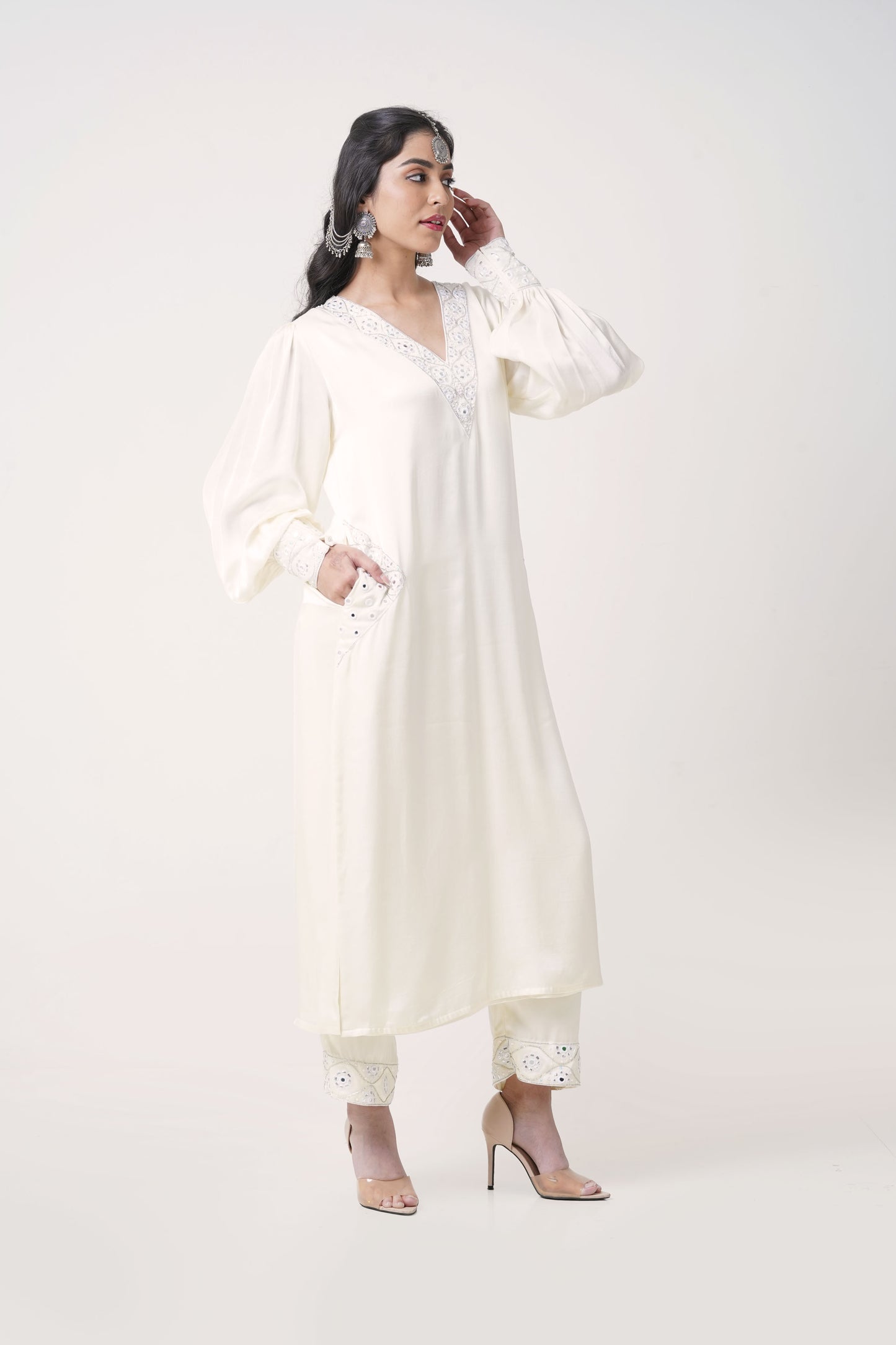 Lucknow Ivory Embroidered Kurta Set with Balloon Sleeves